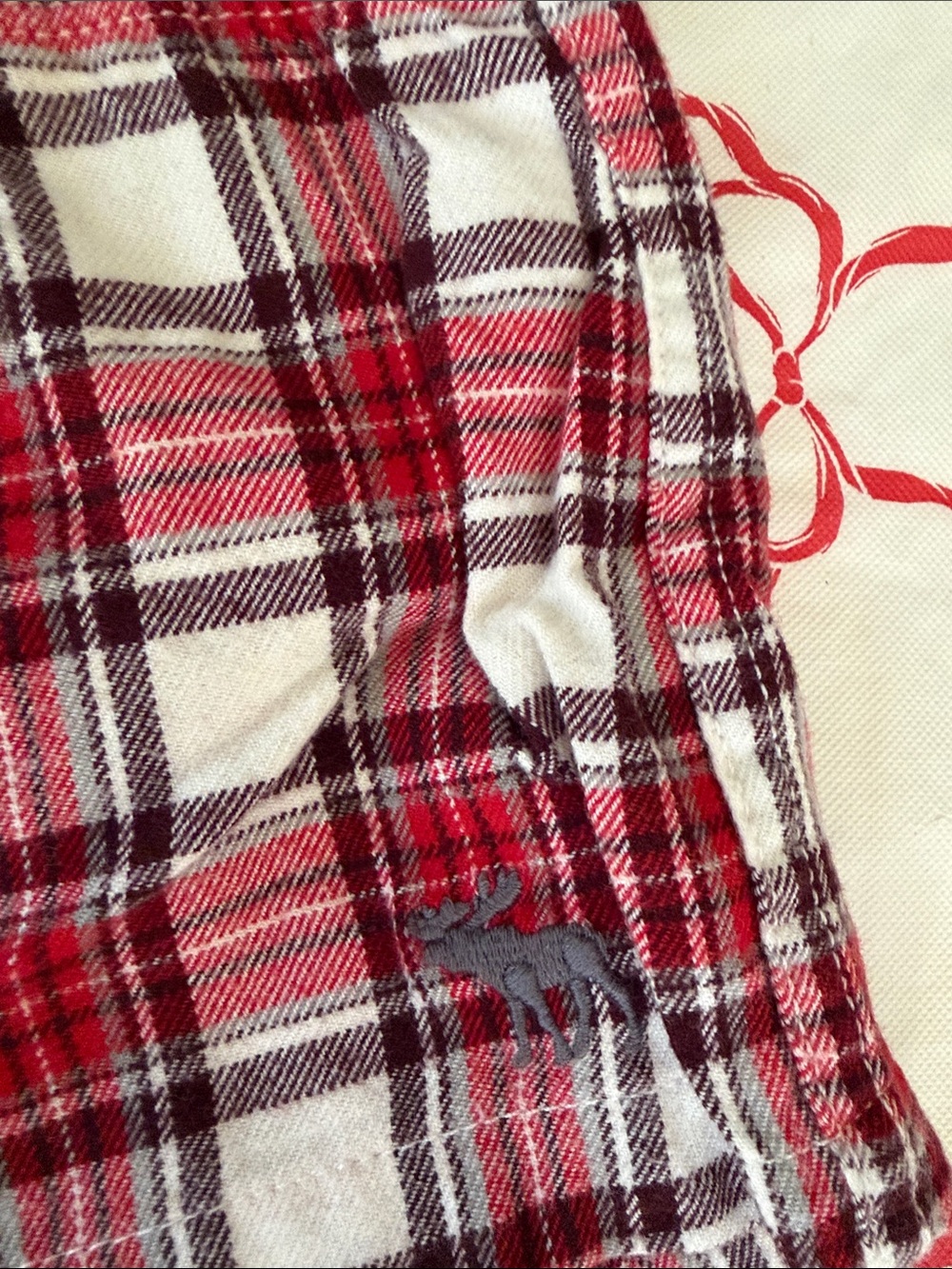 2 Abercrombie & Fitch Light Gray Lounge Shorts and Red Plaid Sleep Shorts - Picture 4 of 10